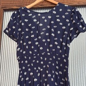 Aritzia Wilfred Daisy Print Maxi Dress